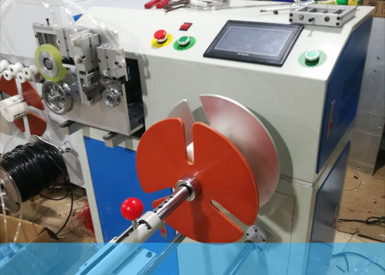 電動機を搭載する13cycle/S銅線のウィンド マシーンを立てる床