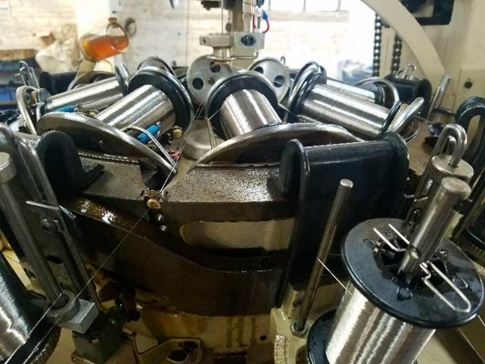 同軸ケーブル/LANケーブルのための16 Spiddlesの編む機械