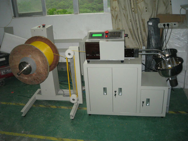 Respool機能の屋内光ファイバケーブルのパッチ・コードの打抜き機